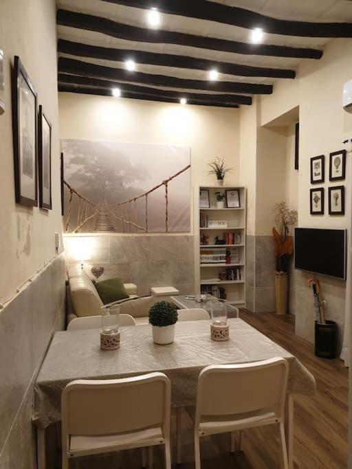 Apartament Imperial Center Seville New Management Since April Sevilha Exterior foto
