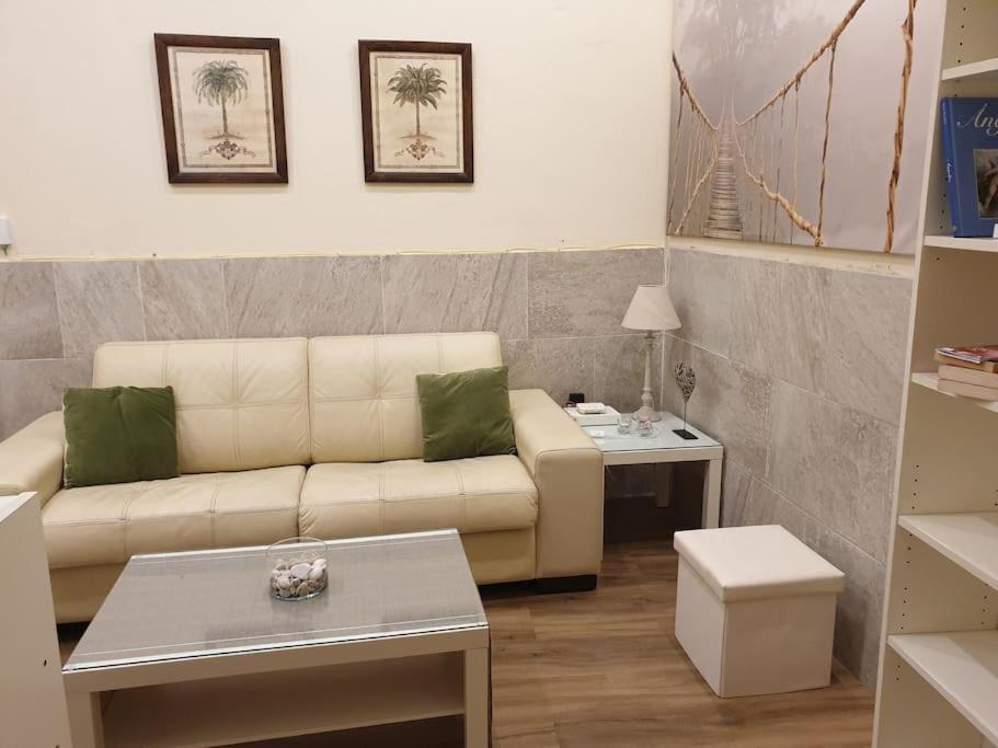 Apartament Imperial Center Seville New Management Since April Sevilha Exterior foto